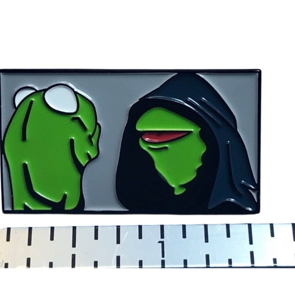 Kermit Star Wars MEME Green and Black Enamel Pin NEW - Picture 5 of 12
